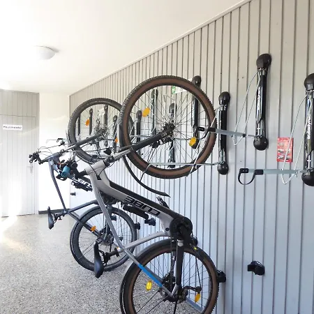 Mountain Pool-sauna-terrasse-hund-4pers-bikepark